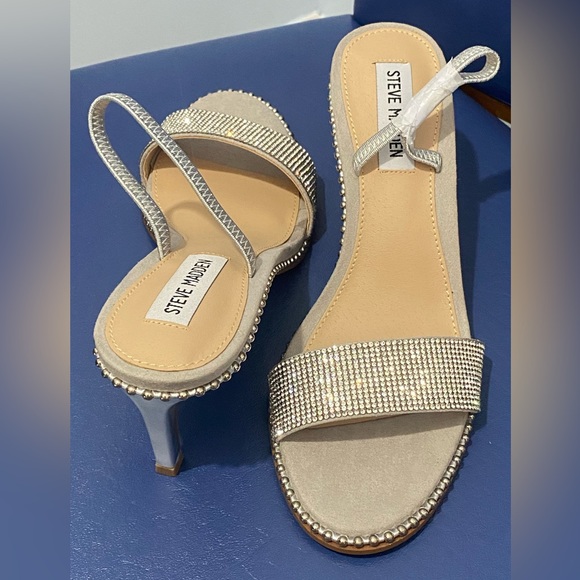 New Steve Madden Benefit crystal/rhinestone heeled sandal, gray/silver - Picture 13 of 14
